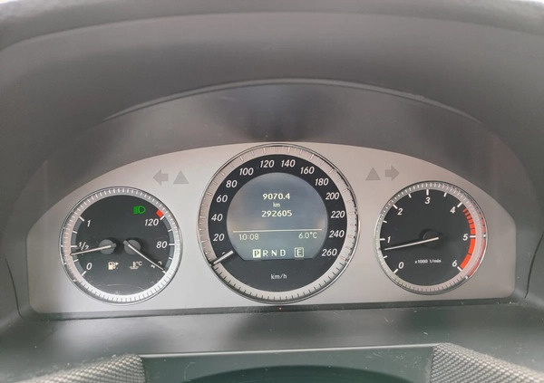 Mercedes-Benz GLK cena 42700 przebieg: 292605, rok produkcji 2011 z Poznań małe 106